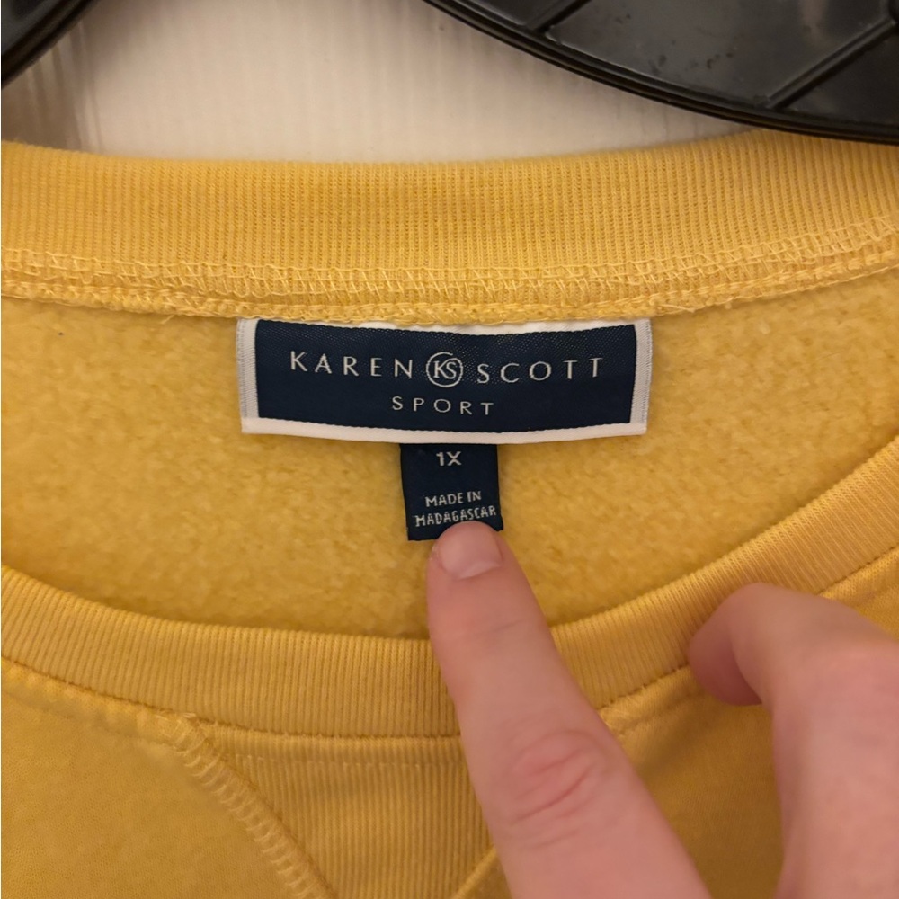 Casual Mustard Yellow Sweatshirt - Picture 3 of 5